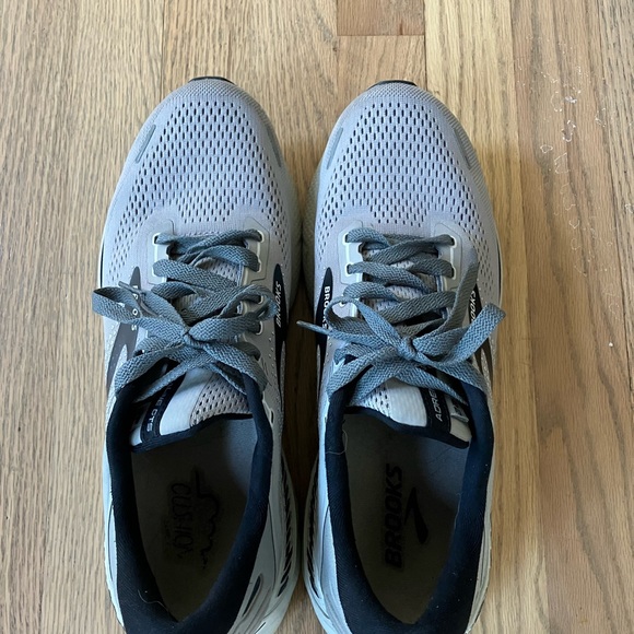 Brooks GTS Adrenaline 22 running shoes - men’s 11 - Picture 3 of 6